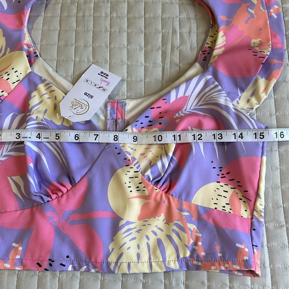 NEW - MULTICOLOR LEAF PRINT CROP TOP RUFFLED SLEEVE SZ S - Picture 4 of 11